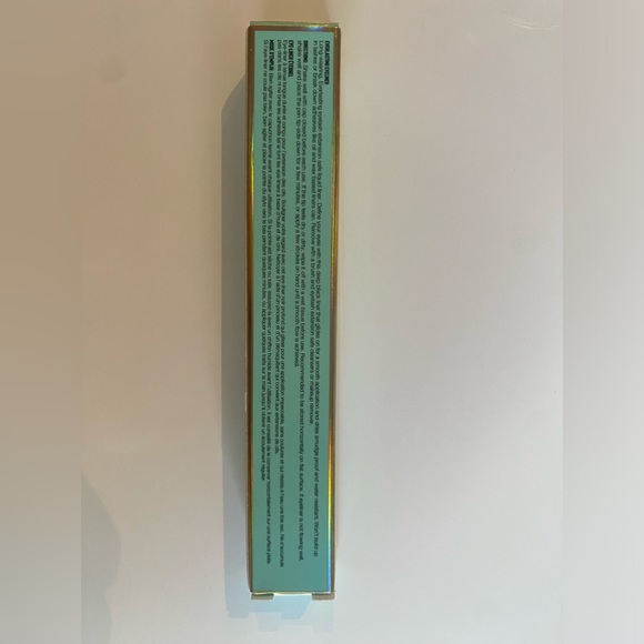 Liquid Eyeliner - Picture 3 of 3